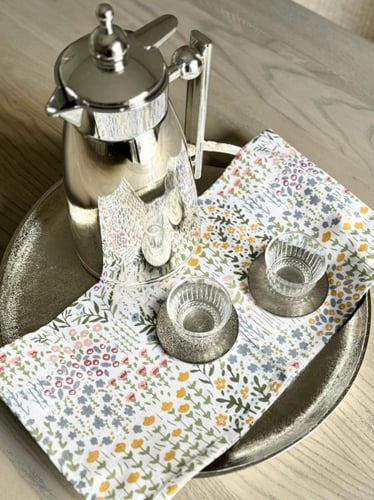 مفرش مربع صغير