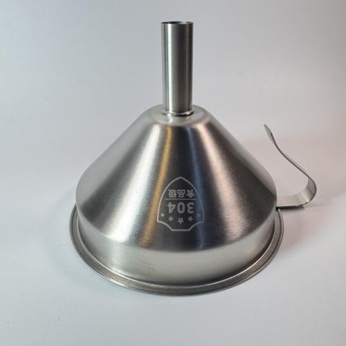 قمع من الستانلس ستيل مع فلتر