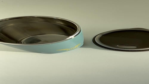 كوب من الستانلس تيل حافظ للحراره و البروده (ازرق)