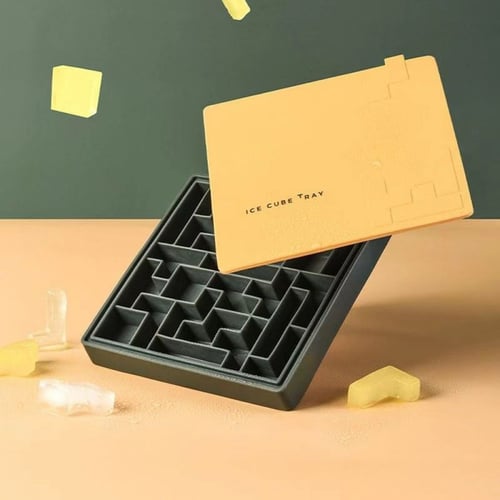 علبة مكعبات الثلج باللون الأصفر والرصاصي