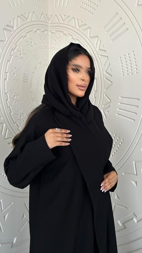 عباية بصفطة مثنية من الامام