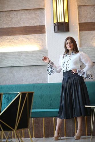 طقم بلوزة مطرزه وتنوره