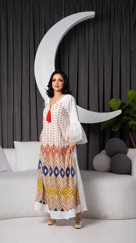 جلابية ابيض بنقوش الوان