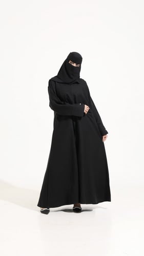 عباية بجيوب بأكسسوار اكمام