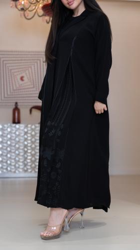 عباية كلوش بكسرات مطرزة