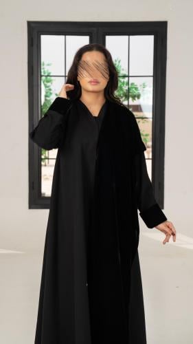 عباية شتوية بشال مخمل