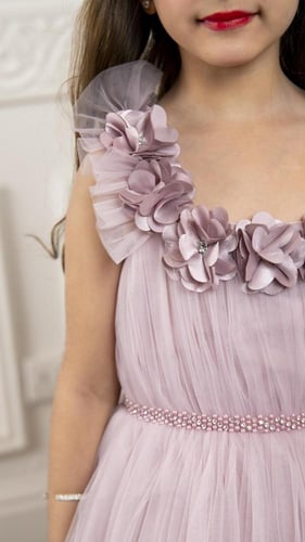 فستان بناتي منفوش مع طرحة بطوق