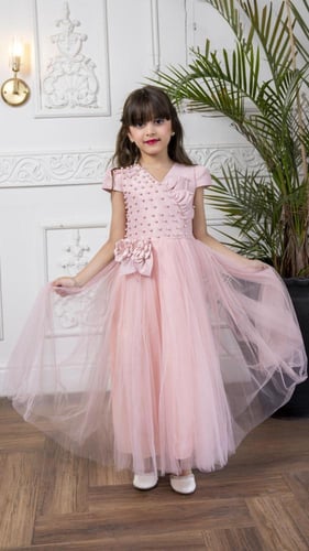 فستان بناتي وردي مزين بلولو