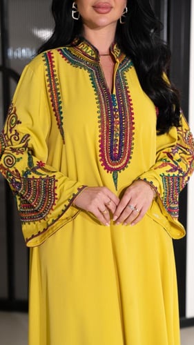 جلابية اصفر بتطريز ملون