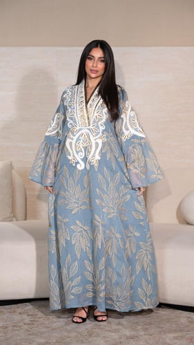 جلابية بنقشة مميزة