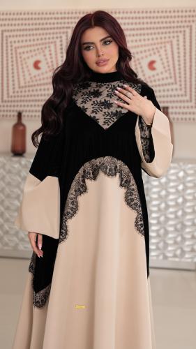 جلابية بدانتيل ومخمل