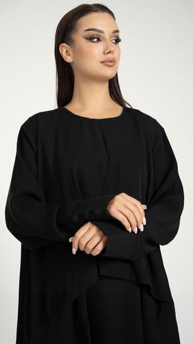 عباية مقفلة بقصة مفتوحة