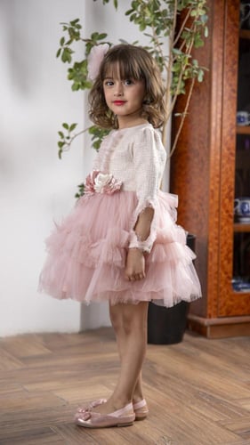 فستان بناتي مع اكسسوار شعر