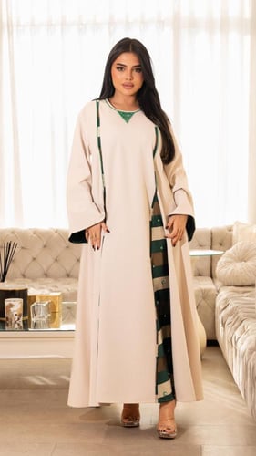 جلابية كلوش بكسرات مقلمة