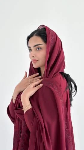 عباية بشت مطرزه اكمام اشترتش
