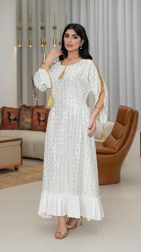 جلابية بأكمام مفتوحة