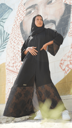 عبايه بدانتيل