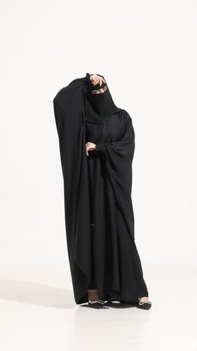 عباية بشت بكم مزموم وكشكه ناعمة