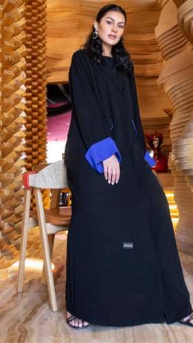 عبايه بجيوب واكمام نيلي