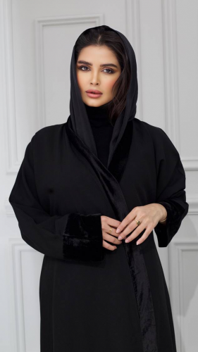 عباية شتوية مفتوحة مزينه بقطيف