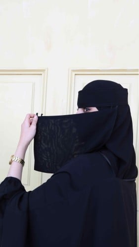 نقاب مشبك بطقطق من الجنب