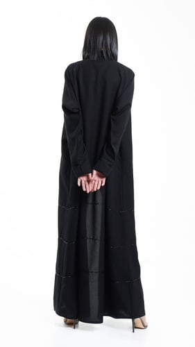 عباية مفتوحة بتطريز من الاسفل