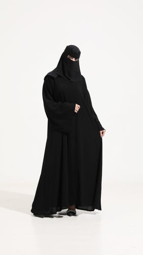 عباية ساده بخامة عملية