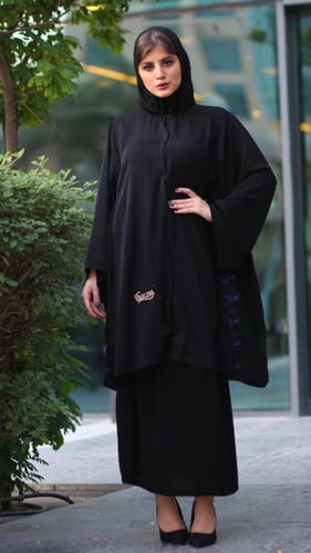 عبايه قطعتين منفصلة مطرزه