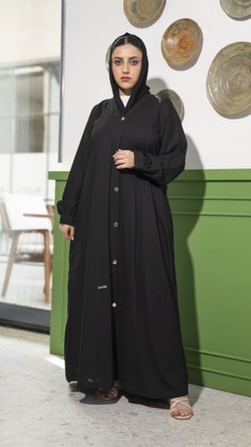 عباية بأزره وكسرات من الخلف