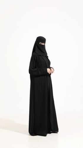 عباية بفستان متصل
