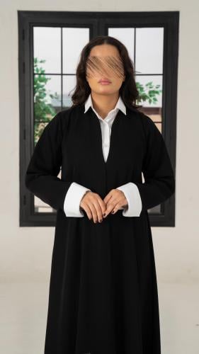 عباية مع قميص ابيض