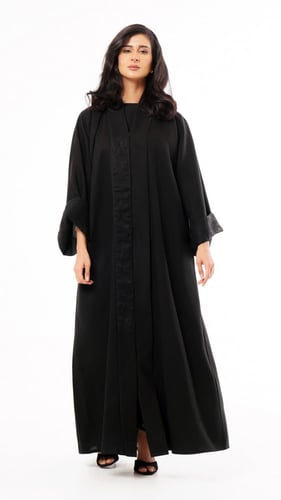 عباية باكمام قابلة للثني