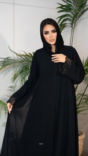 عباية باكمام دانتيل والاسفل طبقتين مزين بترتر