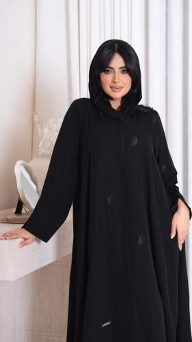 عباية كريب ملكي كلوش مطرزه