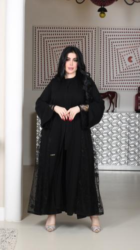 عباية كلوش بقصات دانتيل