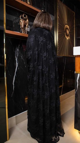 عباية بشت دانتيل