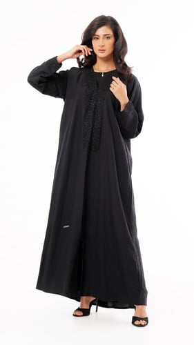 عباية بنقش عربي من الامام والخلف