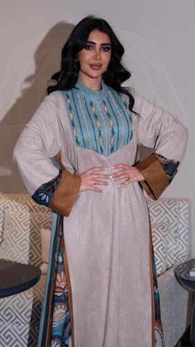 جلابية شتوية مع شال ملون