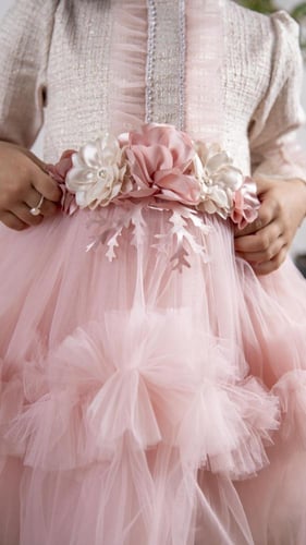 فستان بناتي مع اكسسوار شعر