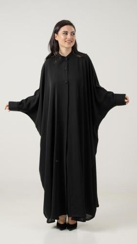 عباية بقصة واسعة وأزرة قماش