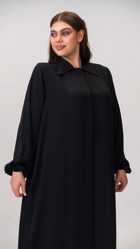 عبايه تقفل بأزرة قماش و كم مطاط