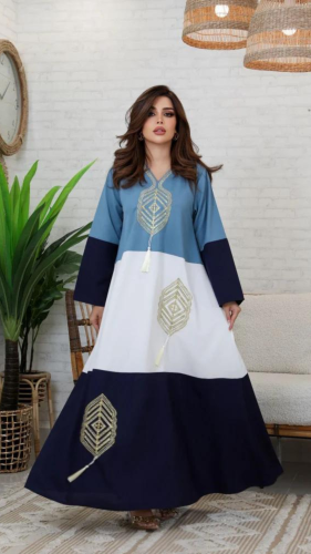 جلابية بألوان مطرزة بذهبي