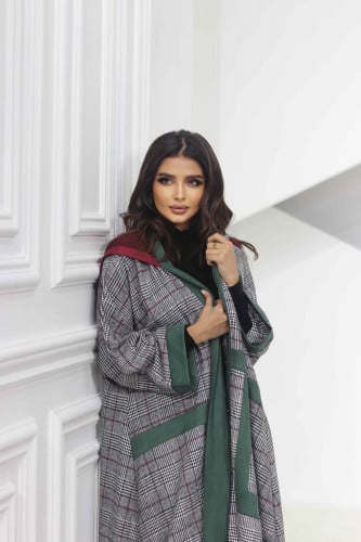 جاكيت كاروهات رمادي بقبعه