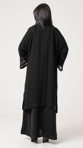 عباية طبقتين مزينه بشك