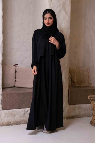 عباية كريب فستان مشبوك اسود