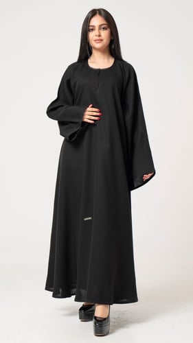 عباية بقصة اكمام مستقيمة