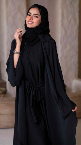 عباية مع فستان ربط