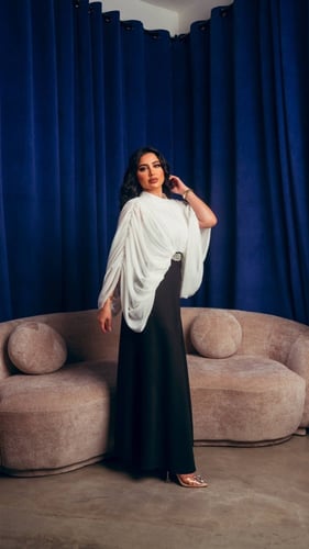 فستان فخم ابيض واسود