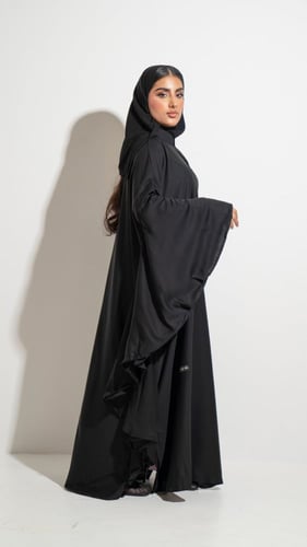 عباية باكمام جرسيه طويلة