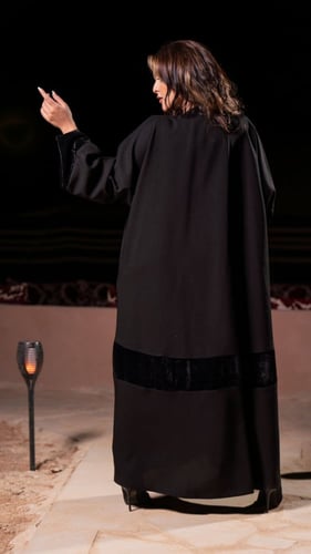 عبايات شتوية بشت مزينه بقطيف